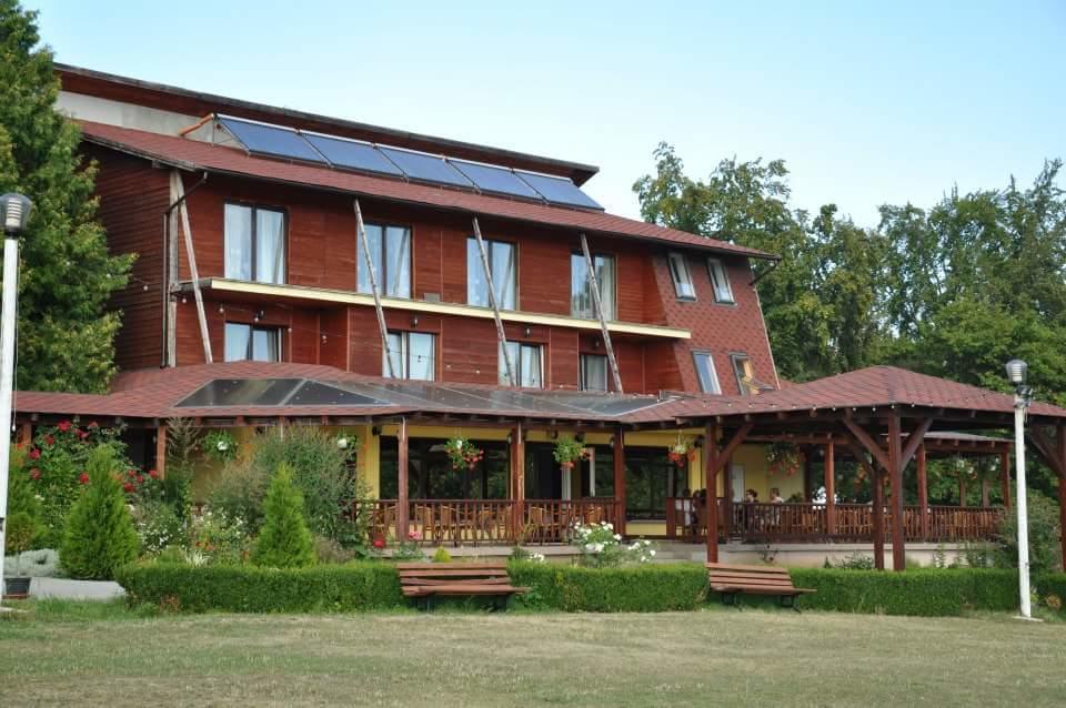 Complex Turistic Milenium Gilau Exterior photo